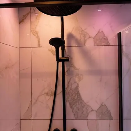 Le Reve Luxe Privatif Jacuzzi Sauna Le Petit-Quevilly