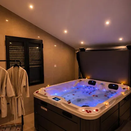 Le Reve Luxe Privatif Jacuzzi Sauna Appartement