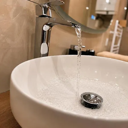 Le Reve Luxe Privatif Jacuzzi Sauna Appartement *