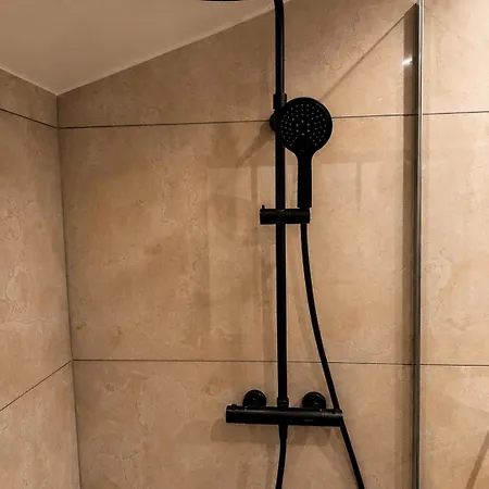 Appartement Le Reve Luxe Privatif Jacuzzi Sauna *